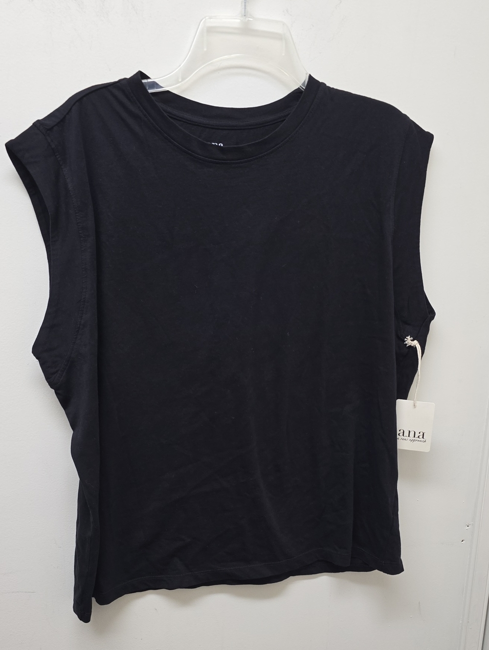 a.n.a Black Sleeveless Crewneck Tank Top - Size L